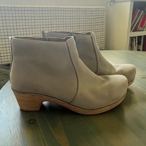 Leather Dansko Maria Boots, Size 40/9.5 Gray